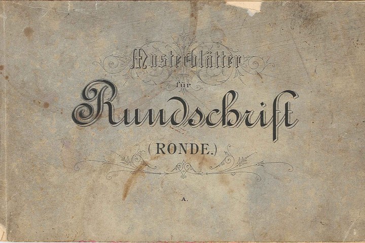 Boekje met voorbeeld-alfabets  'Musterblätter für Rundschrift (Ronde)'