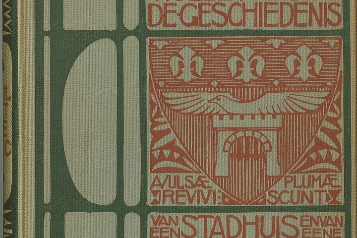 "De geschiedenis van een stadhuis en van eene kathedraal" geschreven door Viollet-le-Duc en vertaald door Th. Molkenboer.