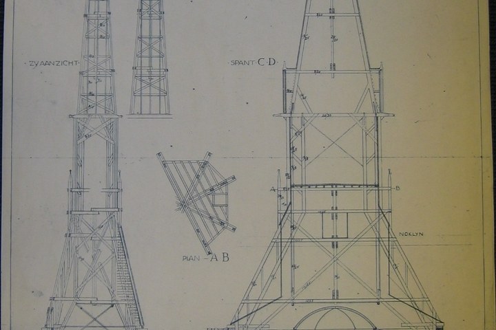 Kopie van een ontwerp met maatvoering uit 1905 voor de toren van de H. Hartkerk aan de Vondelstraat te Amsterdam